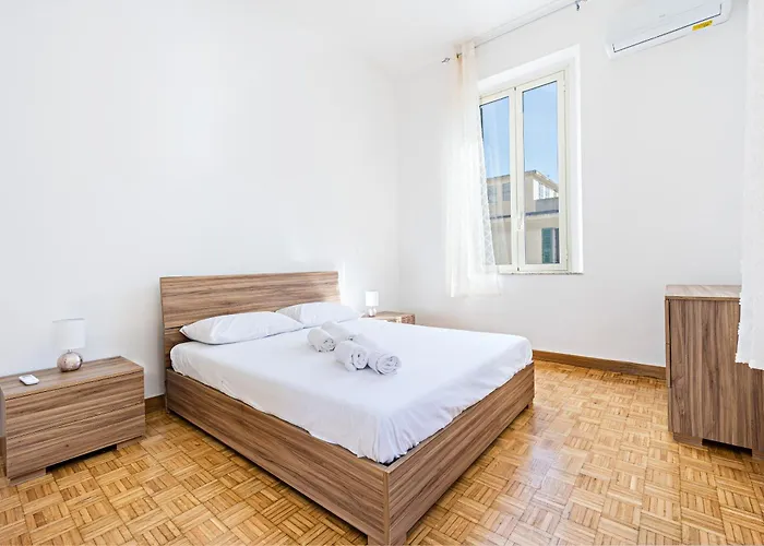 דירה Casa Laura רג'יו די קאלאבריה